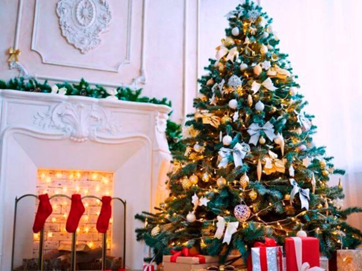 Як доглядати за штучною ялинкою, щоб вона довго залишалася красивою