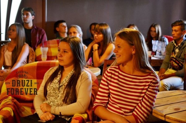 Як у Луцьку співали під гітару. ФОТО