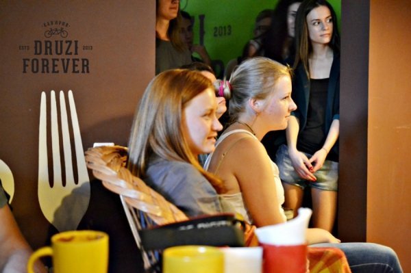 Як у Луцьку співали під гітару. ФОТО