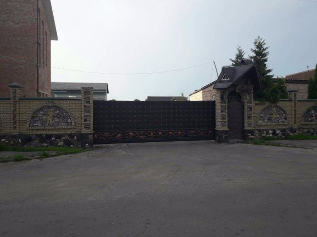 Звертались до керівника – він лаявся: луцьке підприємство систематично зливало нечистоти