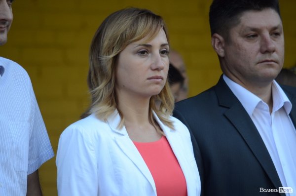 Перший дзвоник у луцьких школах. ФОТОРЕПОРТАЖ