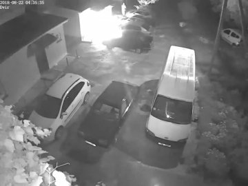 На Волині невідомі ледь не спалили кафе. ФОТО