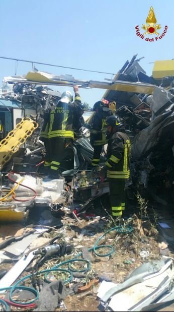 В Італії зіткнулися два пасажирських потяги. ФОТО