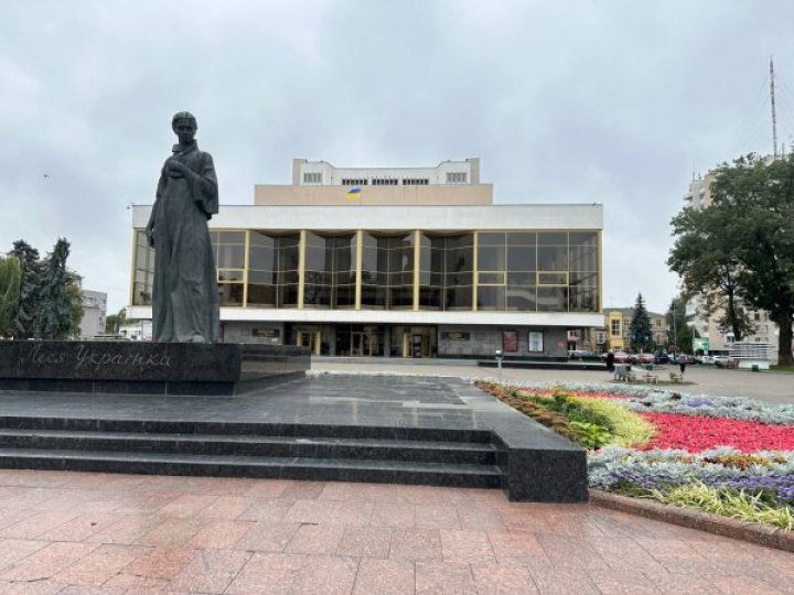 85-річчя Волинського драмтеатру: чим дивуватимуть у Луцьку 27 – 30 березня