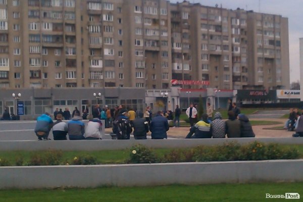 Учасникам «футбольного» пікету у Луцьку платили гроші. ФОТО. ВІДЕО