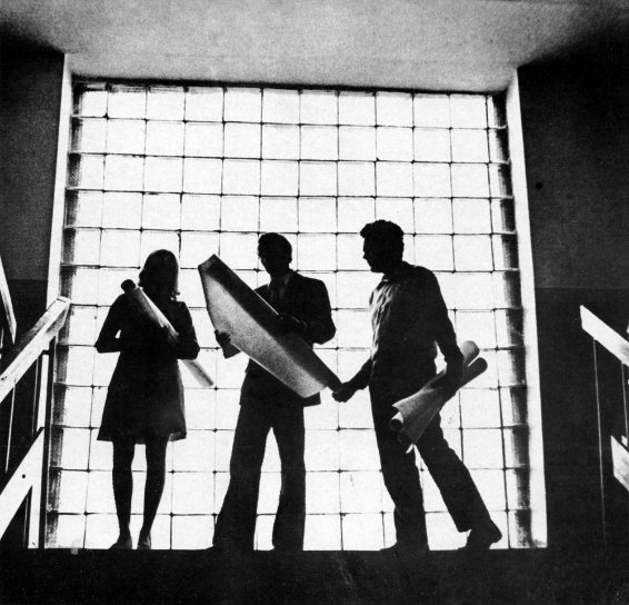 Історія в кадрах: «живі» фото вулиць Луцька 40 років тому