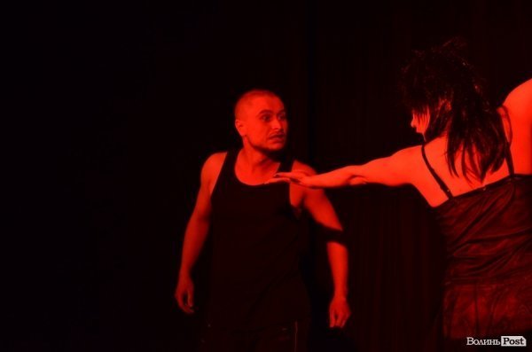 Театр «ГаРмИдЕр» «торгував» українськими жінками. ФОТО