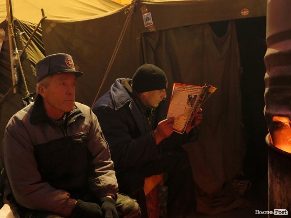 Майдан буденний. НОТАТКИ ОЧЕВИДЦЯ. ФОТО