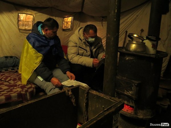 Майдан буденний. НОТАТКИ ОЧЕВИДЦЯ. ФОТО