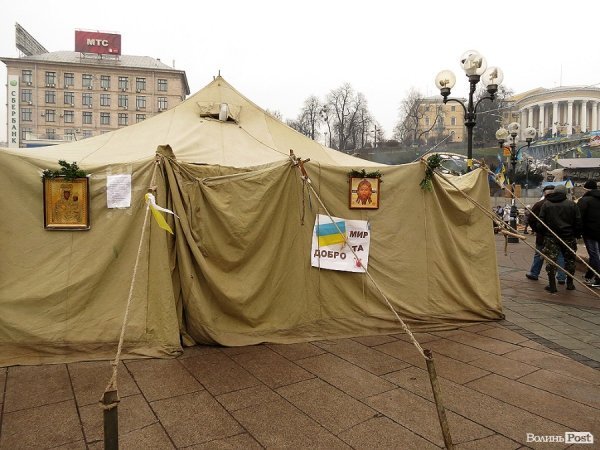 Майдан буденний. НОТАТКИ ОЧЕВИДЦЯ. ФОТО