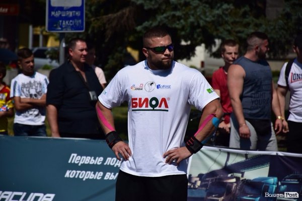 22 богатирі вражали лучан надзвичайною силою та міццю. ФОТО