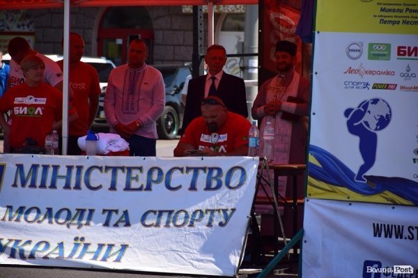 22 богатирі вражали лучан надзвичайною силою та міццю. ФОТО