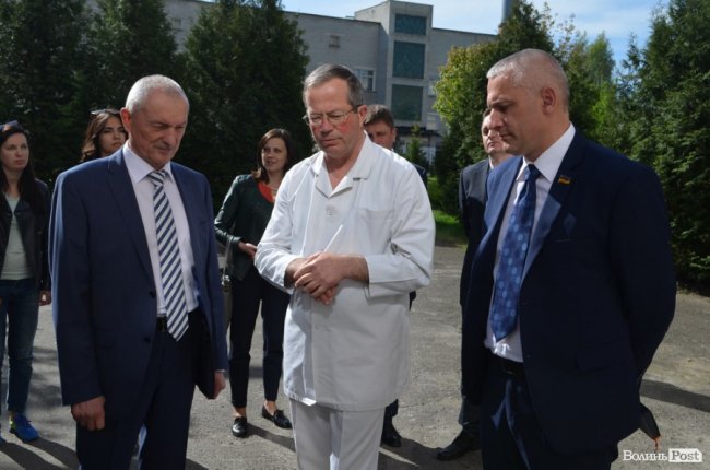 «Доісторичний» томограф і нова хірургія: Савченко «оцінив» волинську лікарню