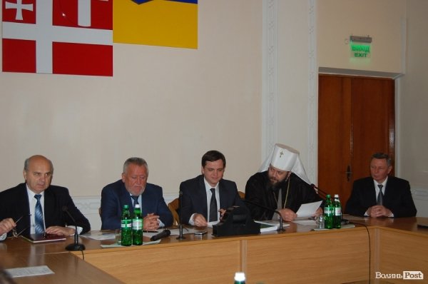 У Луцьку Уповноважений Януковича зустрівся з церковниками. ФОТО