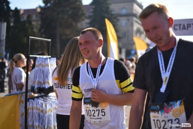 «Бойовий» настрій і віра в себе: як команда «КроШу» підкорювала шостий «Дмитрук Лучеськ Півмарафон». ФОТО*