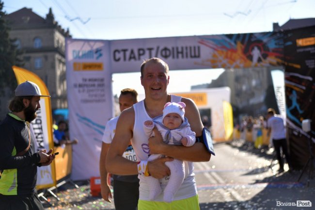 «Бойовий» настрій і віра в себе: як команда «КроШу» підкорювала шостий «Дмитрук Лучеськ Півмарафон». ФОТО*