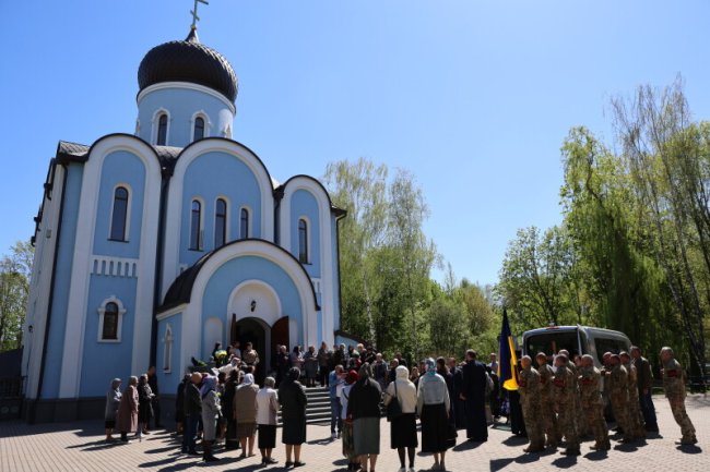 Загинув на Великдень: у Луцьку попрощалися з воїном Олександром Кущом