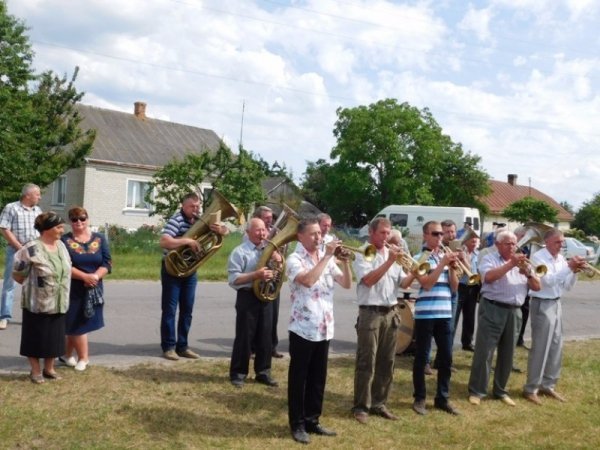 На Волині попрощалися з Героєм Олександром Мельничуком. ФОТО