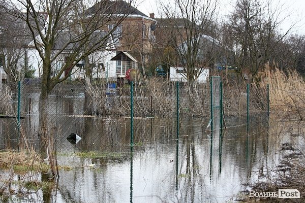 Повінь у Луцьку. ФОТО. ВІДЕО