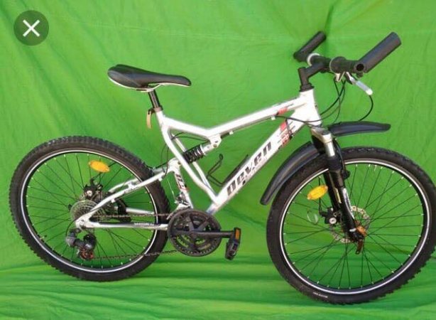 У місті на Волині невідомі покрали велосипеди. ФОТО