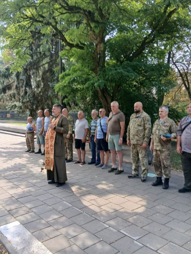 У Луцьку вшанували пам'ять загиблих десантників. ФОТО