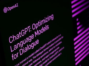 Ілон Маск закликає призупинити розробку штучного інтелекту: що трапилося