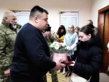 Дружині полеглого волинянина вручили орден чоловіка. ФОТО