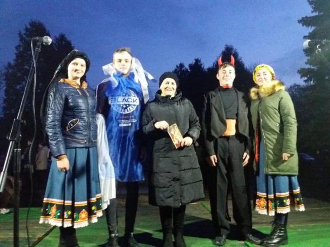 Любомльські ліцеїсти відзначили новорічно-різдвяні свята. ФОТО