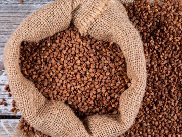 Чому на Волині зростає ціна на гречку та чи варто робити запаси?