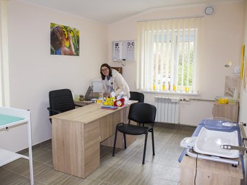 Обслуговуватиме 7 тисяч пацієнтів: у волинському місті відкрили сучасну амбулаторію. ФОТО