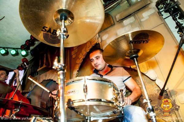 Луцький гурт презентував нову програму з пісень та сексу