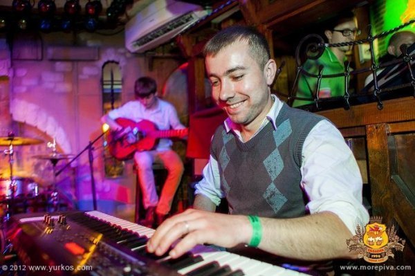 Луцький гурт презентував нову програму з пісень та сексу