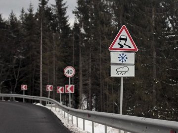 На Волині за добу – 6 авто в кюветі