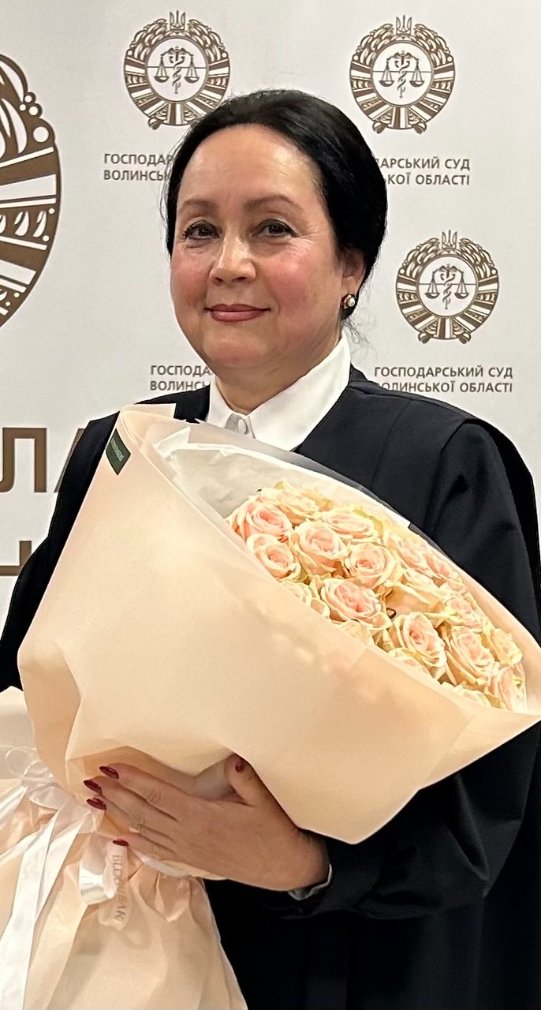 Понад 26 років життя присвятила роботі: у Луцьку урочисто провели у відставку голову Господарського суду 