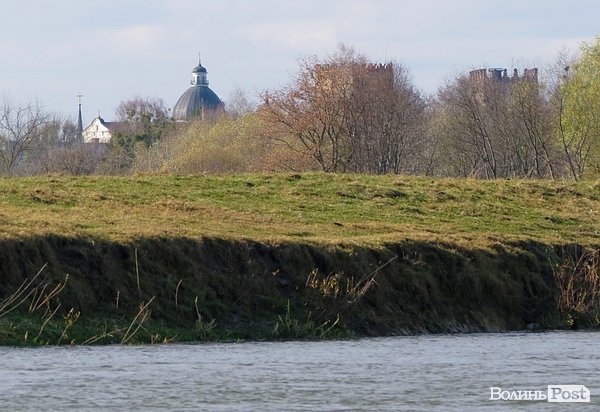 Водна експедиція: як виглядає Луцьк зі Стиру. ФОТО