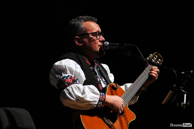 Соліст відомого луцького гурту «Чорні Черешні» Юрій Поліщук