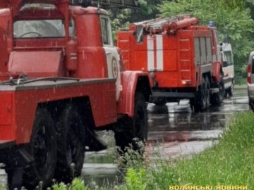 У Луцьку сталася пожежа в багатоповерхівці. ФОТО