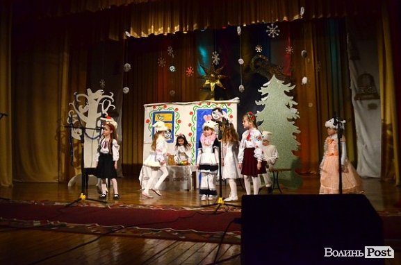 Фестиваль вертепів у Луцьку. ФОТО