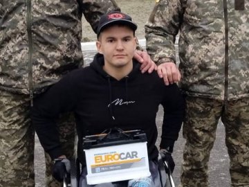 Волинський резервіст паралімпійської збірної України придбав для 14 ОМБР акумулятор