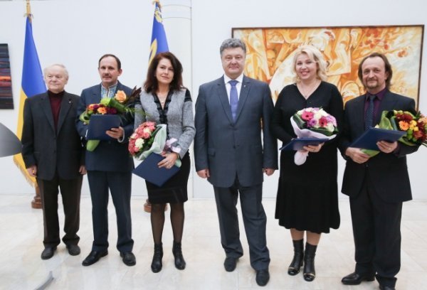 Порошенко вручив діячам культури премії Шевченка. ФОТО