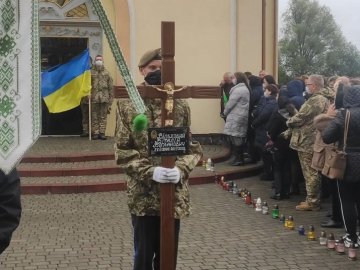 Львівщина прощається із загиблим у авіакатастрофі 20-річним курсантом. ФОТО