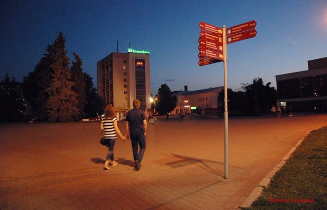 Опублікували чарівні світлини вечірнього Луцька