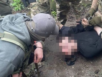 СБУ затримала помічника окупантів, який влаштувався на службу до ЗСУ
