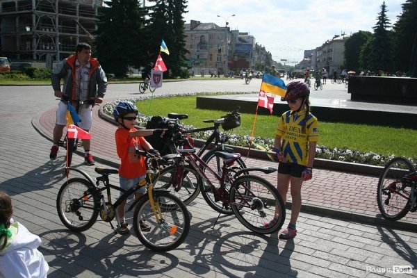 У Луцьку велосипедисти окупували дороги