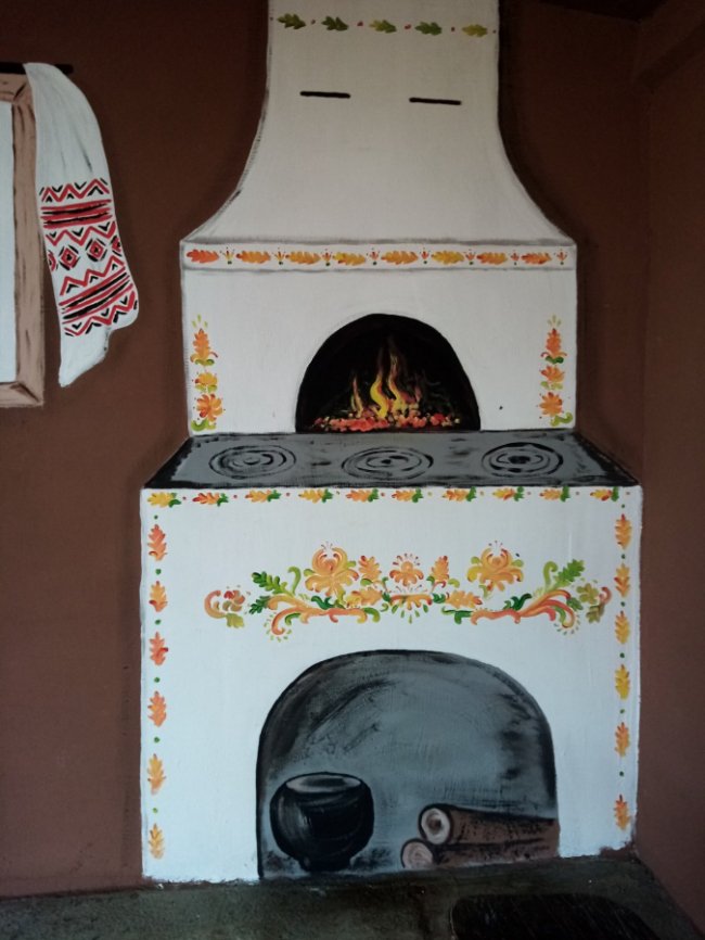 Мешканці волинського села креативно розмалювали автобусну зупинку. ФОТО