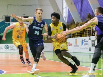 «Старий Луцьк» поступився «Дніпру»