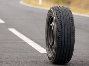 У місті на Волині маршрутка під час руху «загубила» колесо