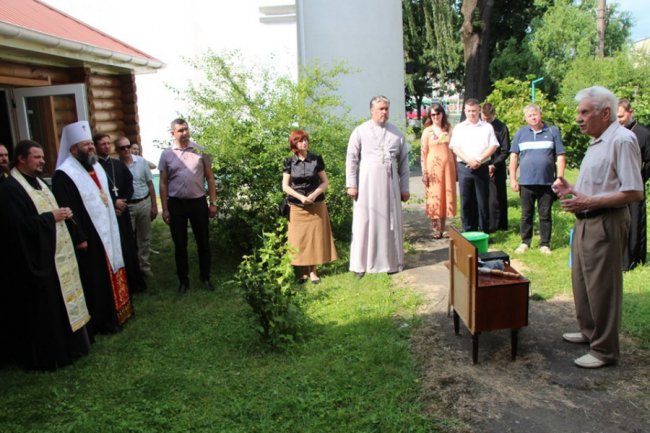 Владика Михаїл освятив монастир у Луцьку