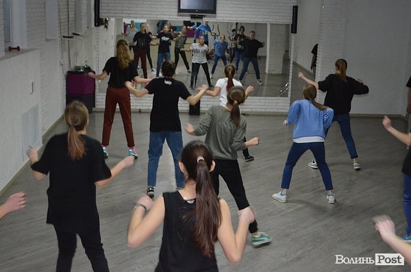 Танцювальний Луцьк: Stylez