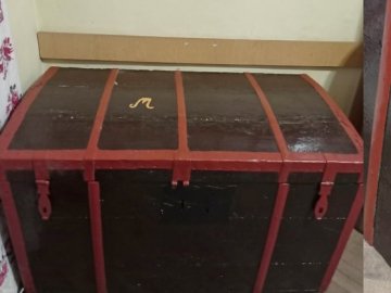 До волинського музею передали старовинну весільню скриню. ФОТО 